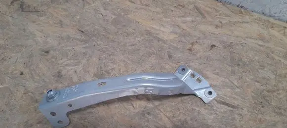 Volkswagen Up Fender mounting bracket 1S0821141