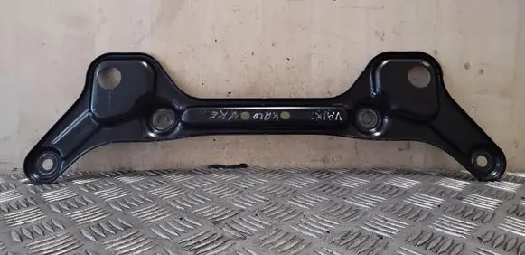 Mercedes-Benz E W212 Steering rack mounting bracket A2046280011