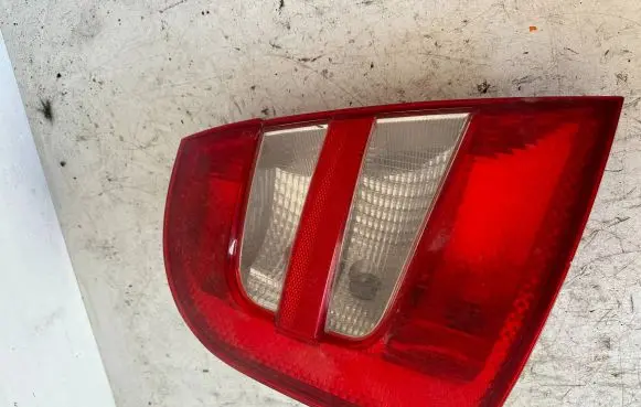 Skoda Fabia Mk1 (6Y) Rear/tail lights 6Y6945095B 6Y6945111B
