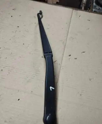 Chrysler Pacifica Front wiper blade arm