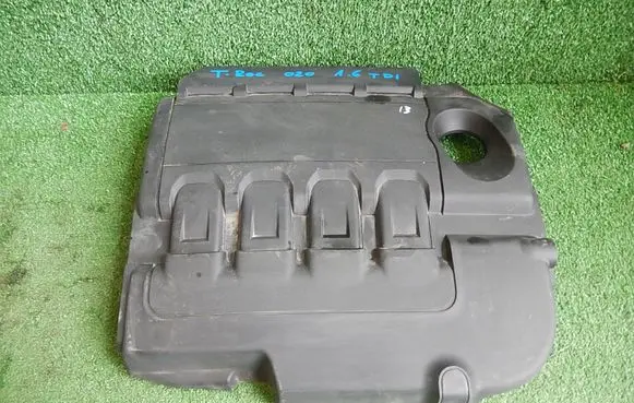 Volkswagen T-Roc Engine cover (trim)