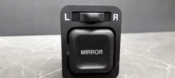 Honda CR-V Wing mirror switch 1834981