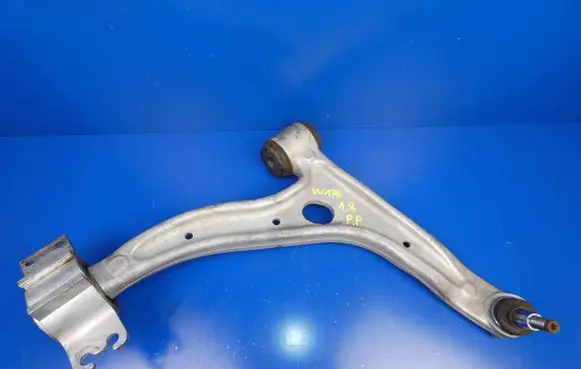 Mercedes-Benz A W176 Front lower control arm/wishbone