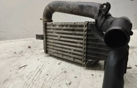 Opel Zafira A Intercooler radiator