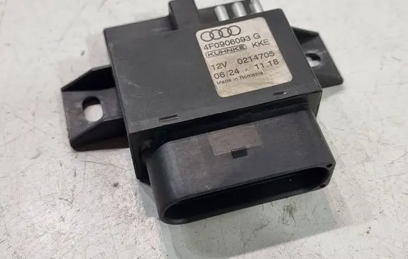 Audi A4 S4 B7 8E 8H Fuel injection pump control unit/module 4F0906093G