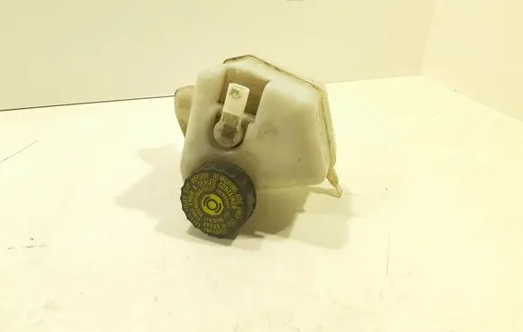 Mercedes-Benz E W212 Brake fluid reservoir 