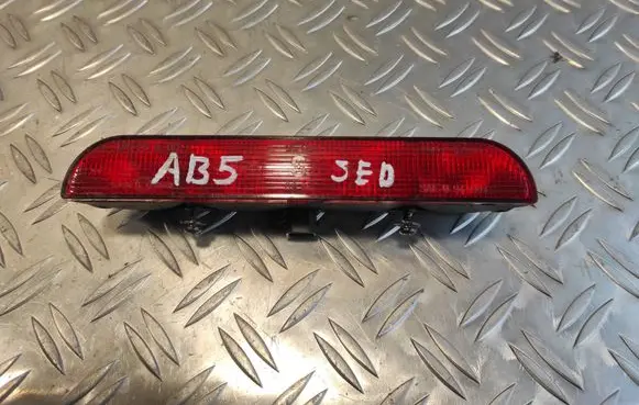 Audi A4 S4 B5 8D Third/center stoplight 8D5945097A