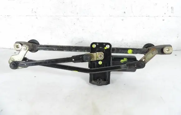 Front wiper linkage and motor