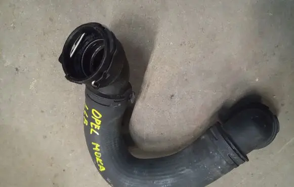 Opel Mokka Engine coolant pipe/hose
