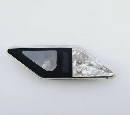 BMW 3 E46 Rear seat light 8375585
