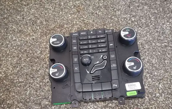 Volvo S60 Climate control unit 30795268