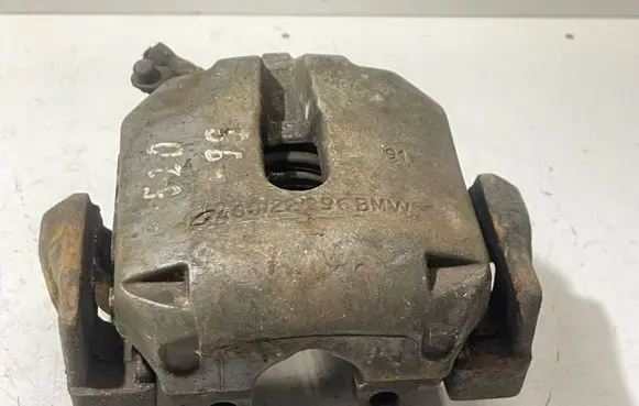 BMW 5 E39 Front brake caliper