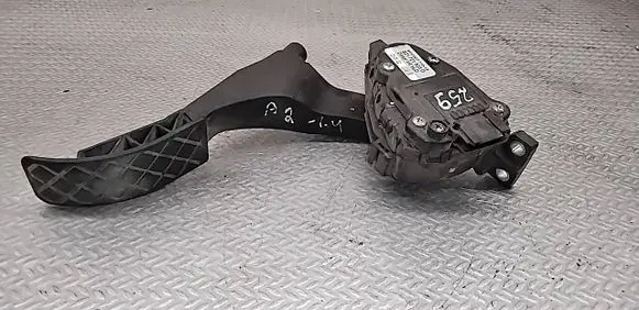 Audi A2 Accelerator throttle pedal 8Z1721523D