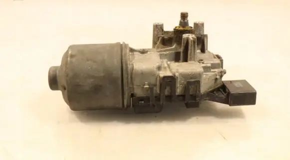 Opel Astra H Wiper motor 0390241538