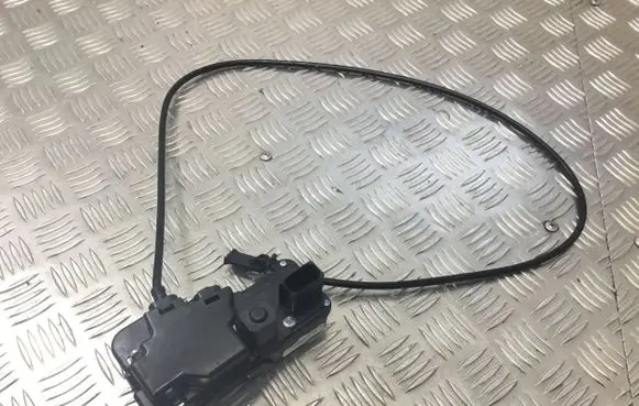 Tesla Model S Rear door lock 600891400D
