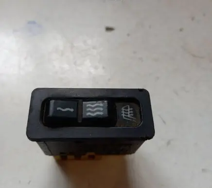 BMW 3 E36 Seat heating switch 61311387917 06600200