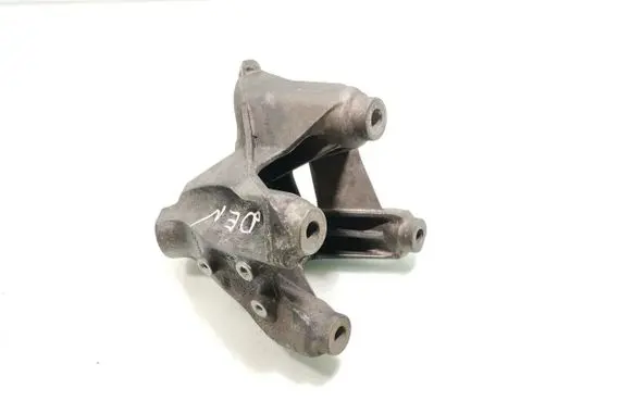 Volkswagen Touareg III Engine mount bracket 4M0199307AF