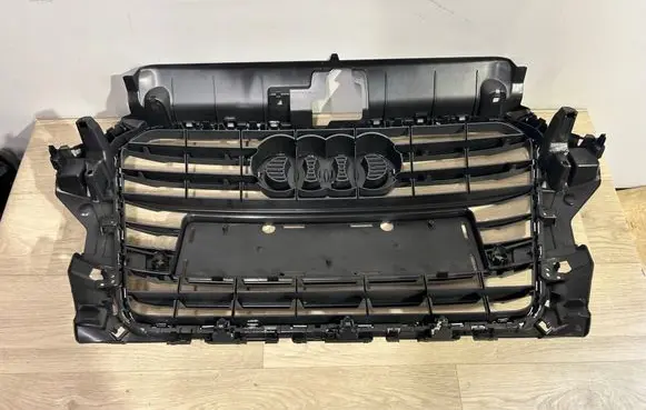 Audi A3 S3 8V Front bumper upper radiator grill 8V5853651H