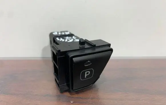 Toyota Prius (XW50) Hand parking brake switch 15D842 8522A76 15D852