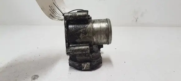 Renault Koleos I Throttle valve 8200330812 8200330810 0281002681