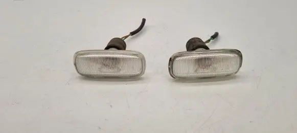 Audi A4 S4 B5 8D Front fender indicator light