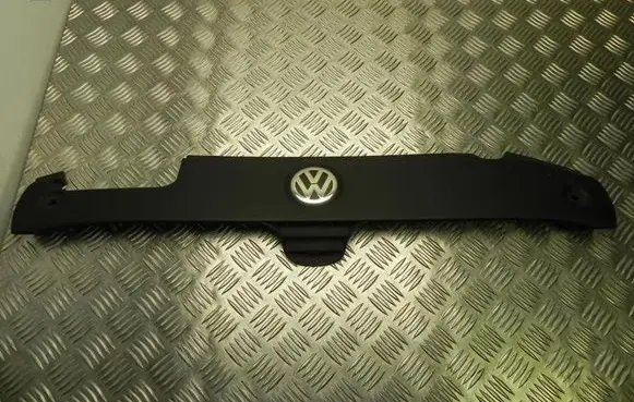 Volkswagen Phaeton Front bumper upper radiator grill 3D0805983C
