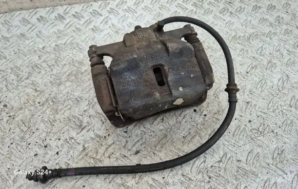 Nissan Qashqai Front brake caliper