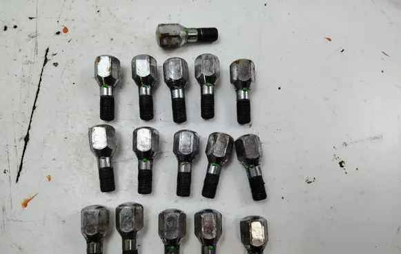 Maserati Coupe Nuts/bolts 