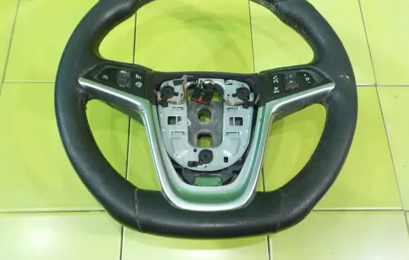 Opel Zafira C Steering wheel 17AB58
