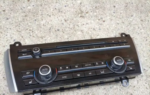 BMW 5 GT F07 Climate control unit 9353558 0002235727