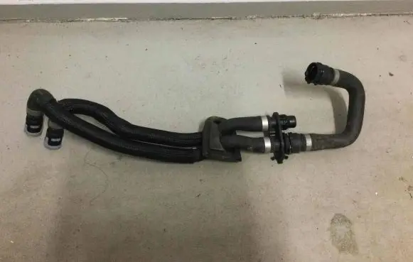 Land Rover Discovery Sport Engine coolant pipe/hose K8D218C266BA LR114601