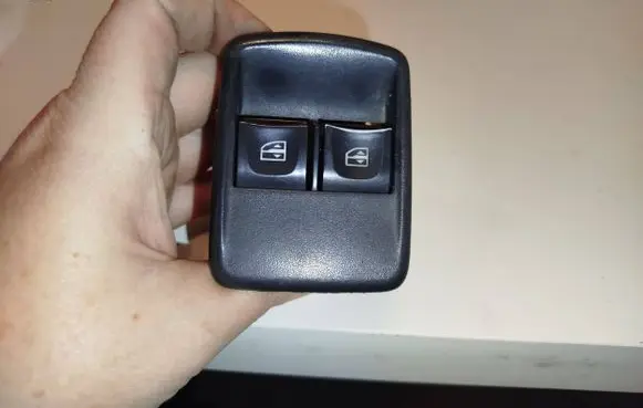 Renault Kangoo II Electric window control switch 254117873R 10023904 809616873R