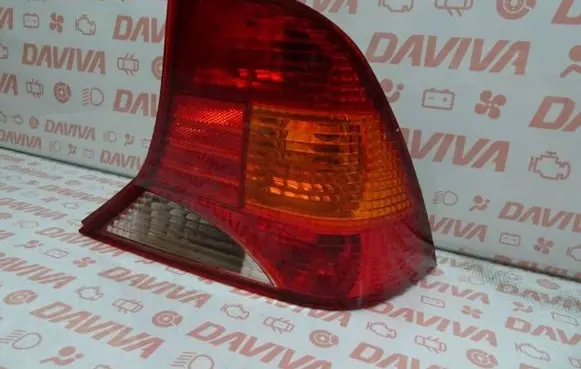 Ford Focus Rear/tail lights 1M51-13404-B