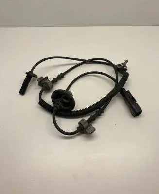 Chevrolet Traverse II ABS brake wheel speed sensor 84301905