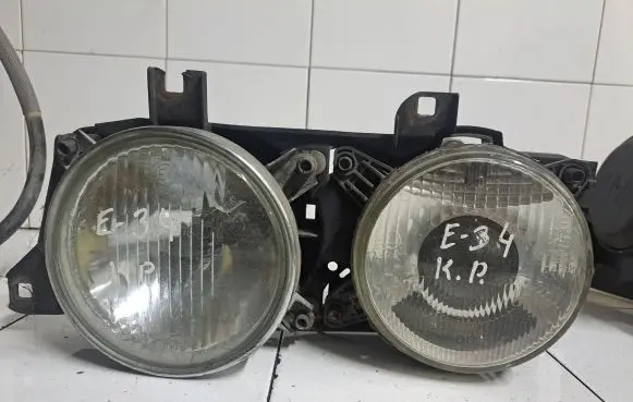 BMW 5 E34 Headlight/headlamp 0434572R8 13174100LI