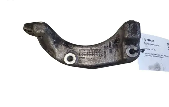 Volvo V40 A/C compressor mount bracket 31401869