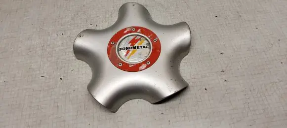 Volkswagen Transporter - Caravelle T4 Non-original wheel cap Fondmetal 61MM