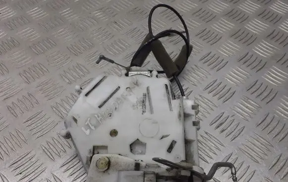 Honda FR-V Rear door lock