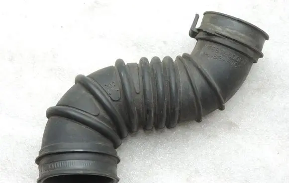 Toyota Corolla E120 E130 Air intake hose/pipe 178810D080