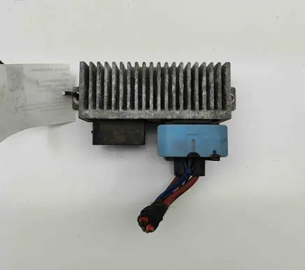 Mercedes-Benz A W176 Glow plug pre-heat relay 8200558438A