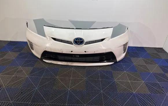 Toyota Prius (XW30) Front bumper 5211947510 8211047490