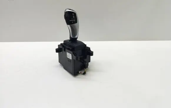BMW 5 F10 F11 Gear shifter/selector 9251186 925118601