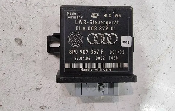 Audi A6 S6 C6 4F Light module LCM 5LA00837901 8P0907357F