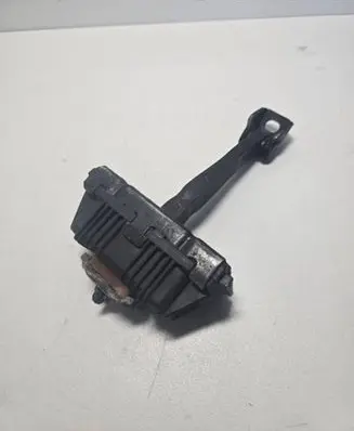 BMW 3 E90 E91 Front door check strap stopper 717680