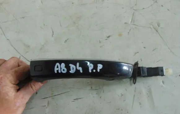 Audi A8 S8 D4 4H Front door exterior handle 4H0037206B