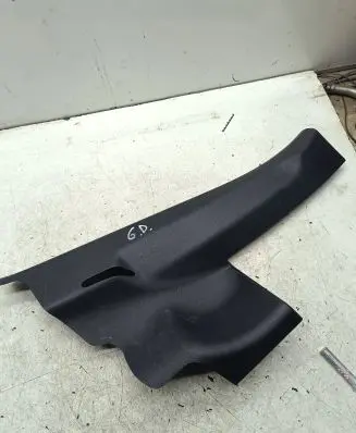 (B) pillar trim (bottom)
