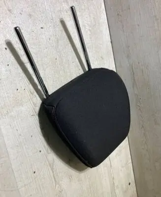 Ford Focus Front seat headrest 