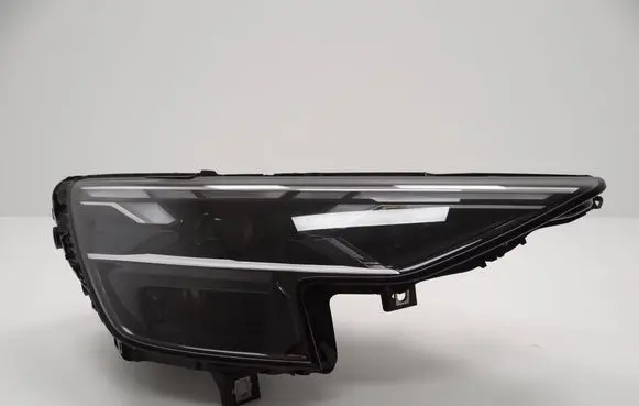 Audi Q8 Headlight/headlamp 4M8941040 011024122400 12237140000