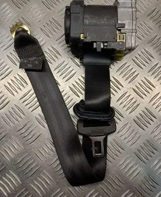 Audi A3 S3 8L Rear seatbelt 27213082 8L3857806