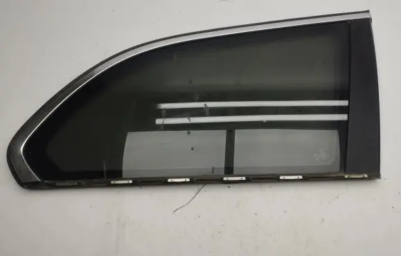 BMW 5 E60 E61 Rear side window